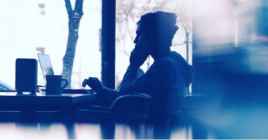 Programmeurs, techniciens et autres spécialistes en informatique